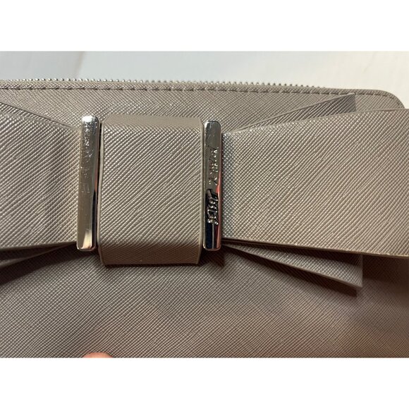 Betsy Johnson Womens Bow Detail Wristlet Wallet gray with pink interior feminine - Picture 5 of 12